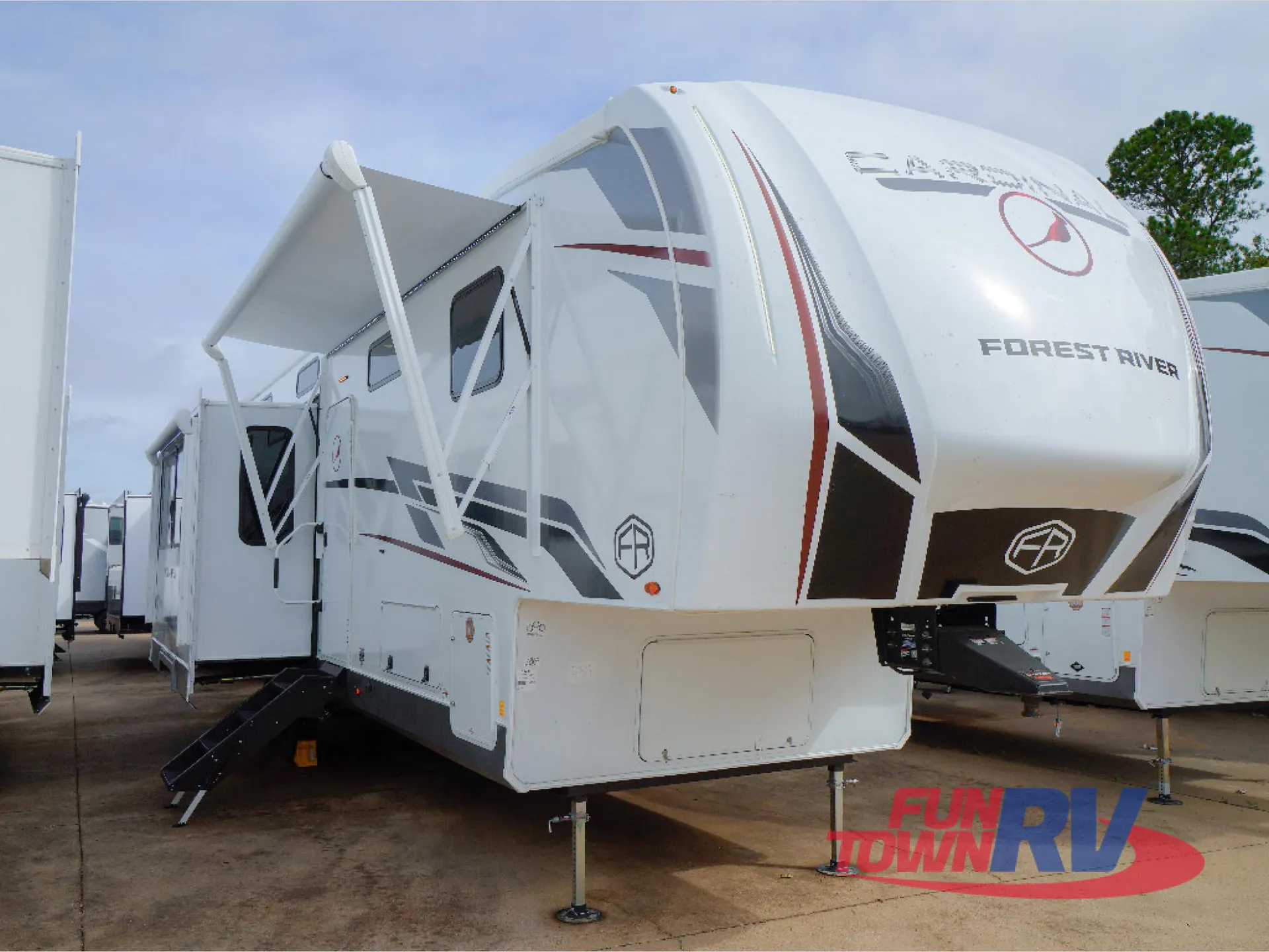 2026 Forest River Cardinal 35CRIB - Photo 2