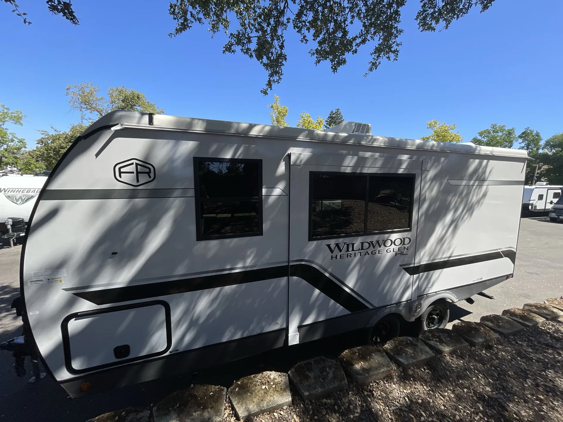 2027 Forest River Wildwood Heritage Glen Hyper-Lyte 21RBHL — off campside