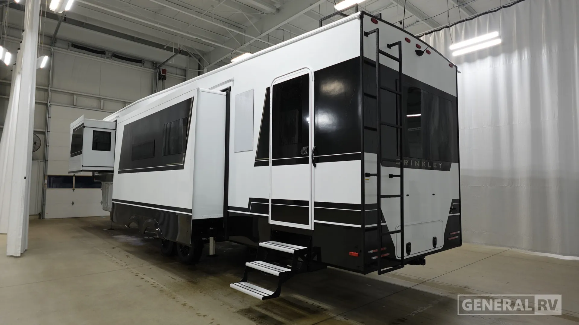 2027 Brinkley Model Z 3515 - Photo 4