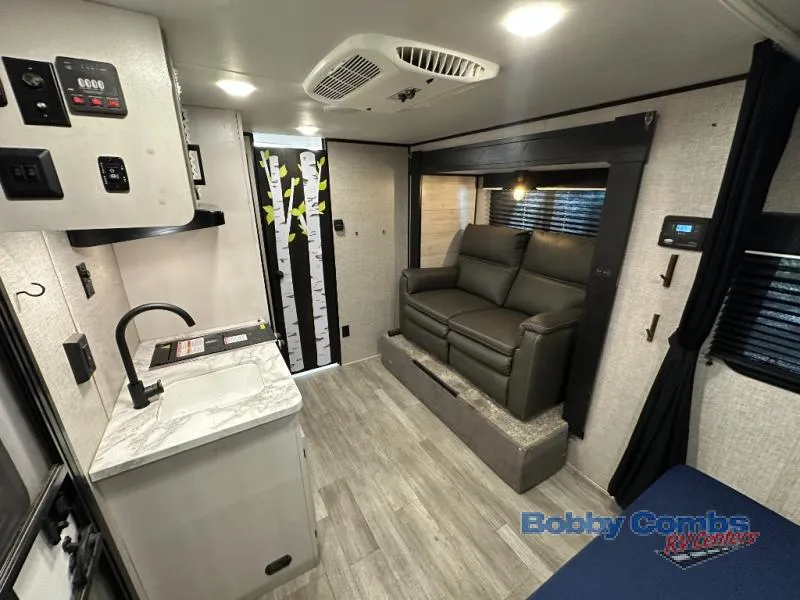 2022 Jayco Jay Flight SLX 7 183RBW - Photo 3