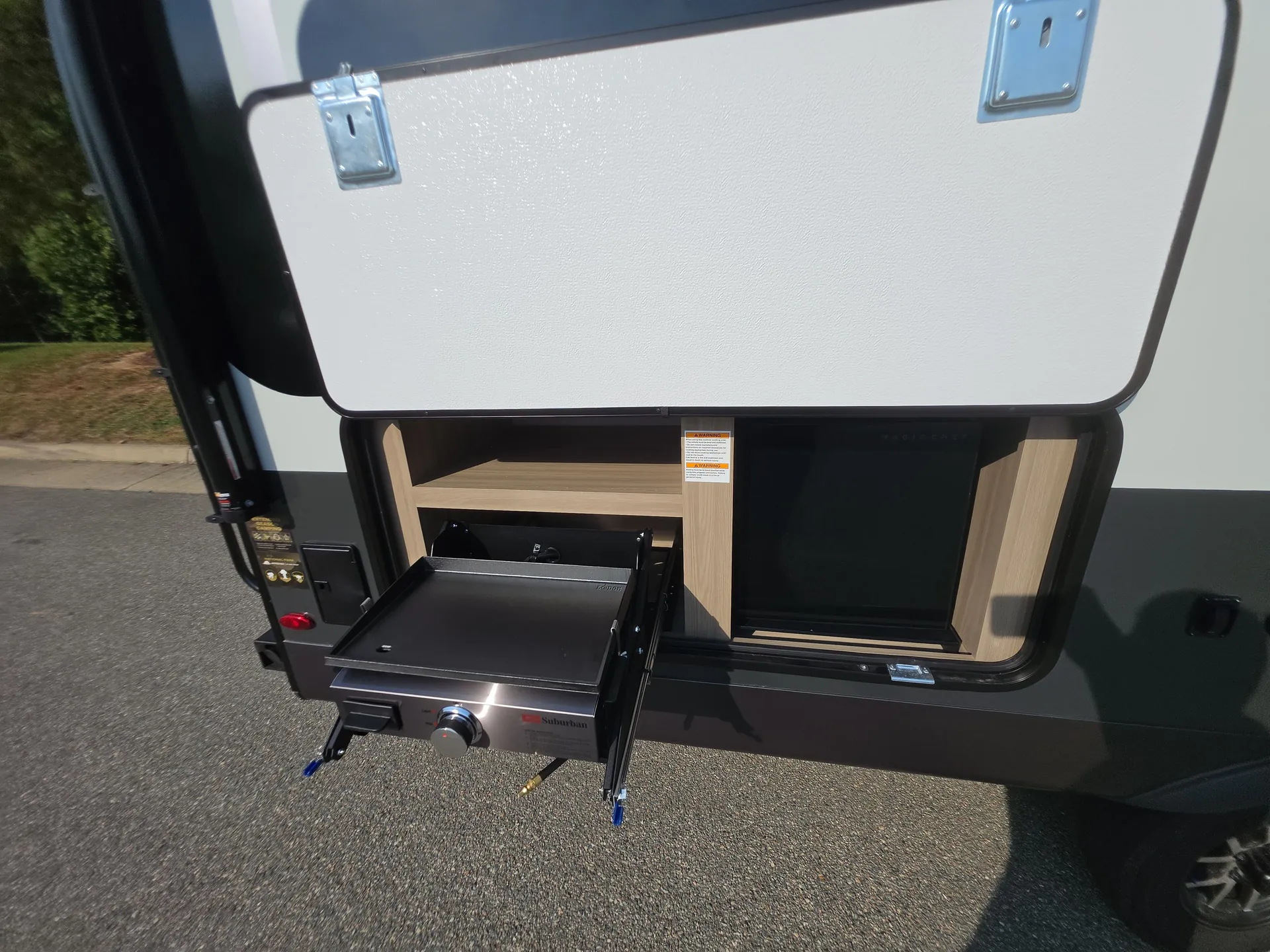 2027 Forest River Rockwood Mini Lite 2509S — off campside