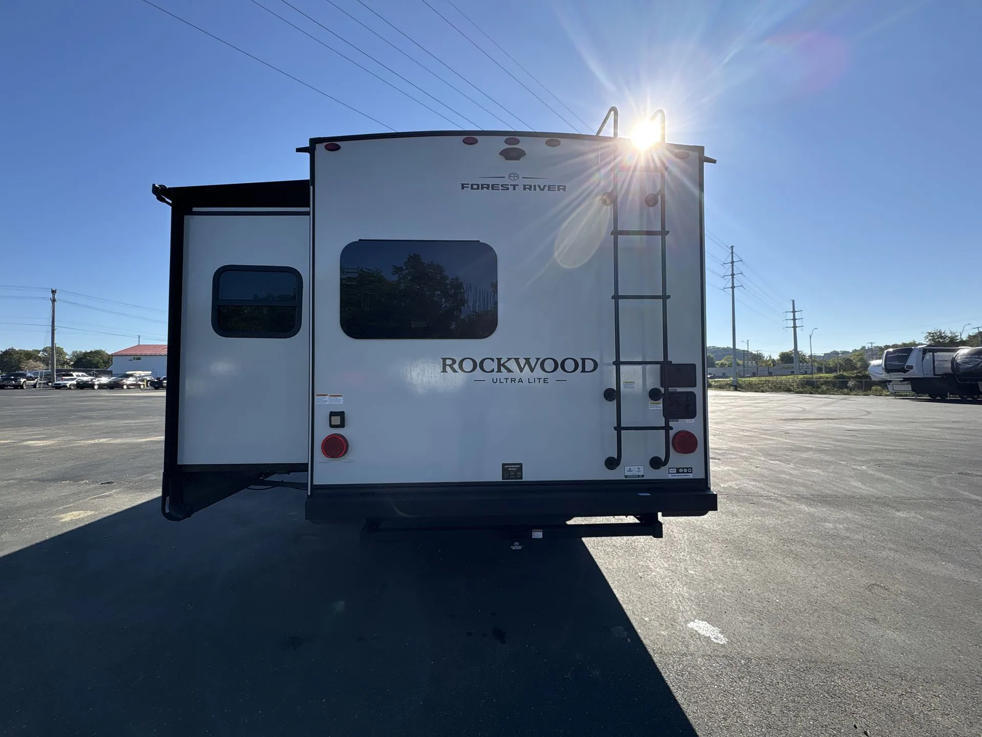 2027 Forest River Rockwood Ultra Lite 2608BS - Photo 4