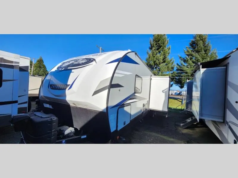 2026 Forest River Cherokee Alpha Wolf 33BH - Photo 4