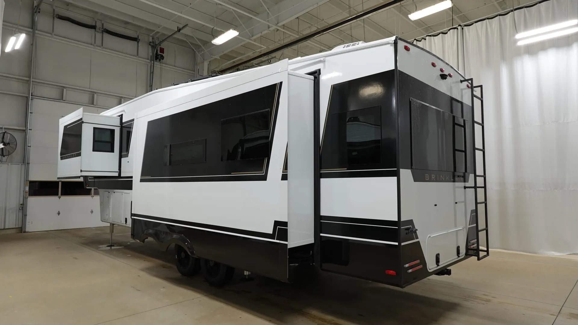2026 Brinkley Model Z 3100 - Photo 4