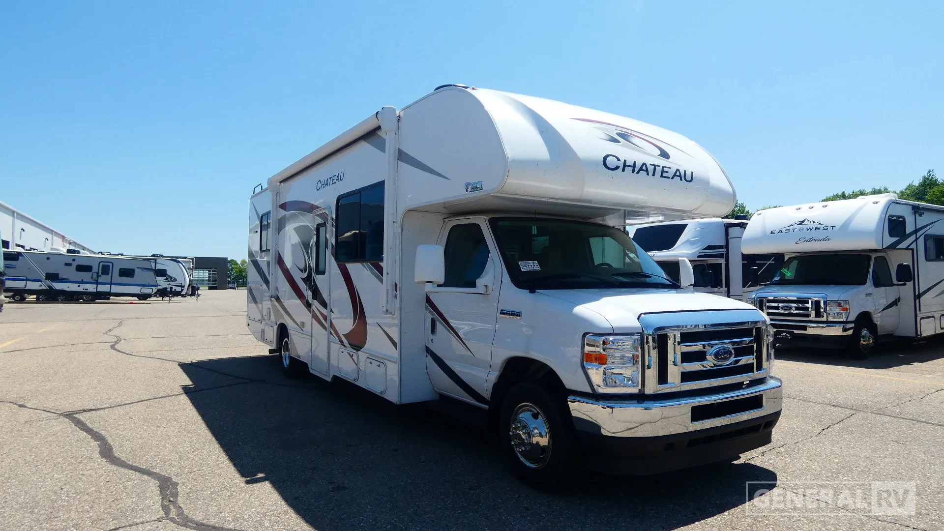 2023 Thor Motor Coach Chateau 28Z - Photo 2