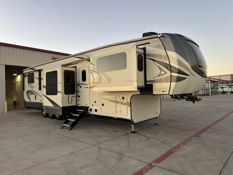 2019 Jayco North Point 385THWS - Main photo