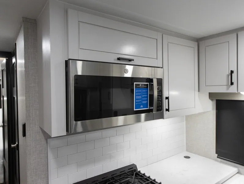 2025 Jayco Seismic Luxury Series 4113, Kitchen photo 7