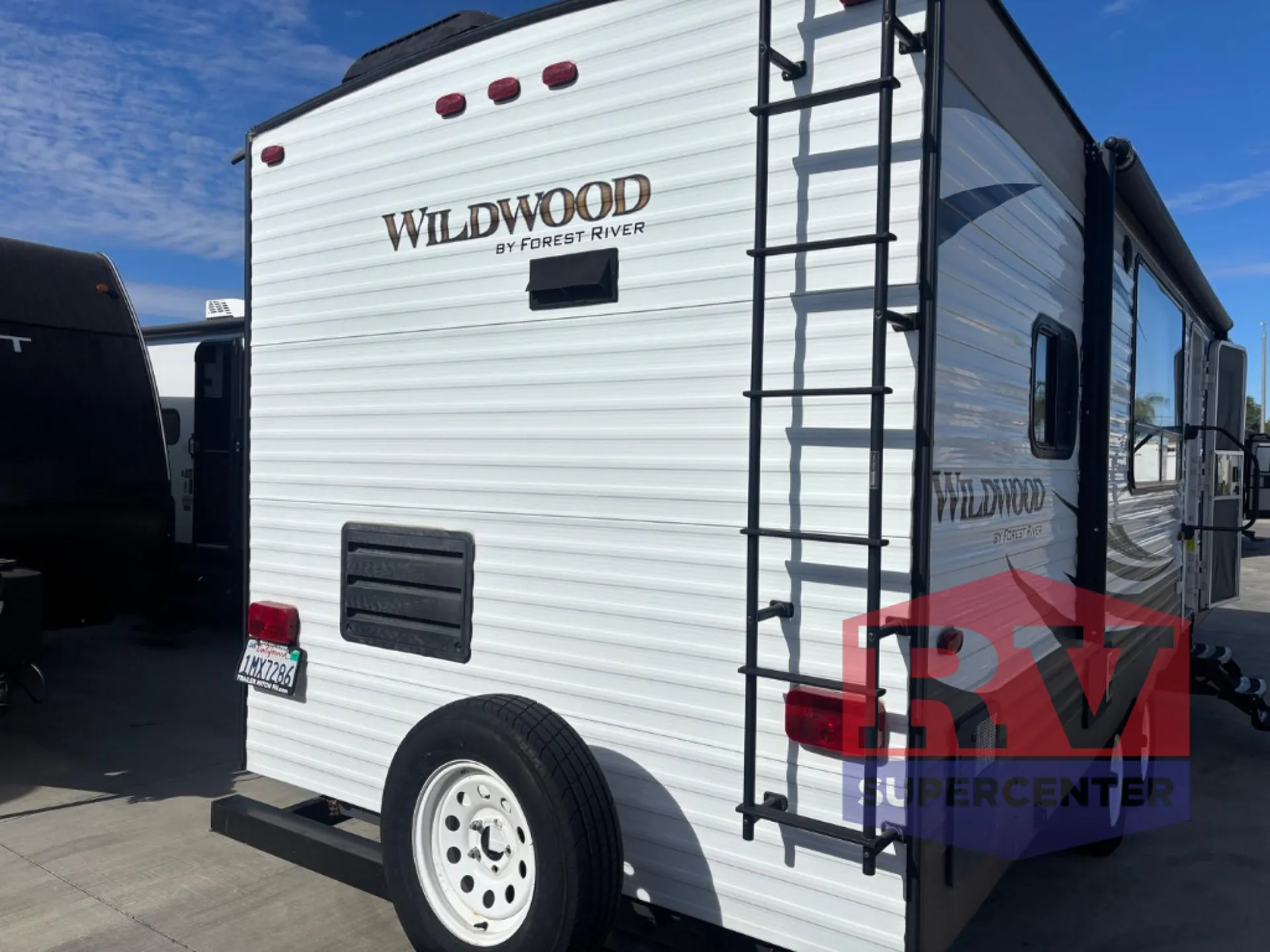 2017 Forest River Wildwood 27RKSS - Photo 4