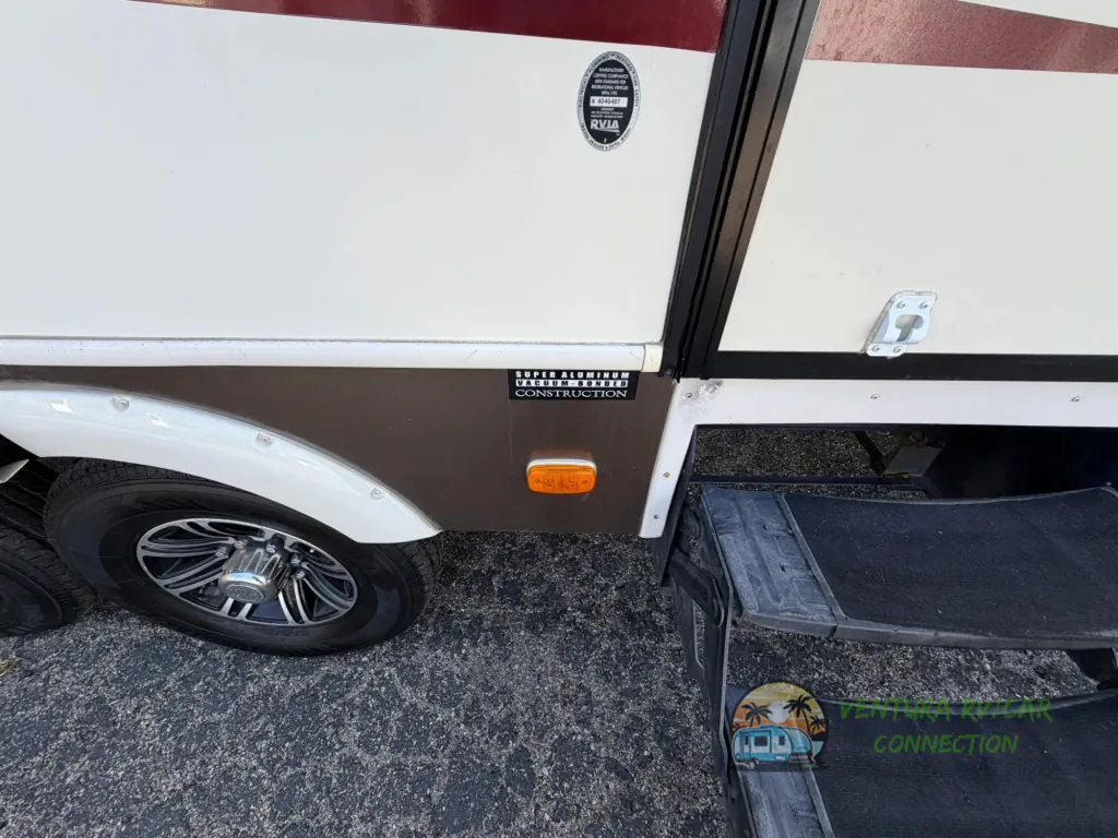2016 Forest River Cardinal 3455RL, Photos photo 20