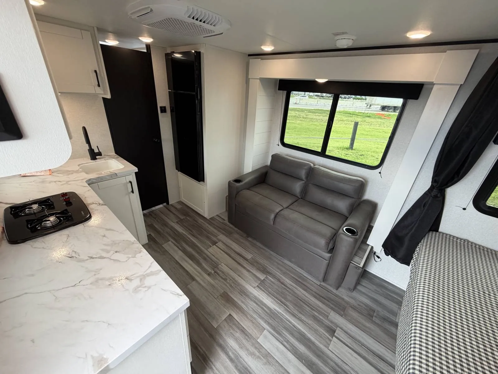 2026 Jayco Jay Flight SLX 160LK - Photo 3