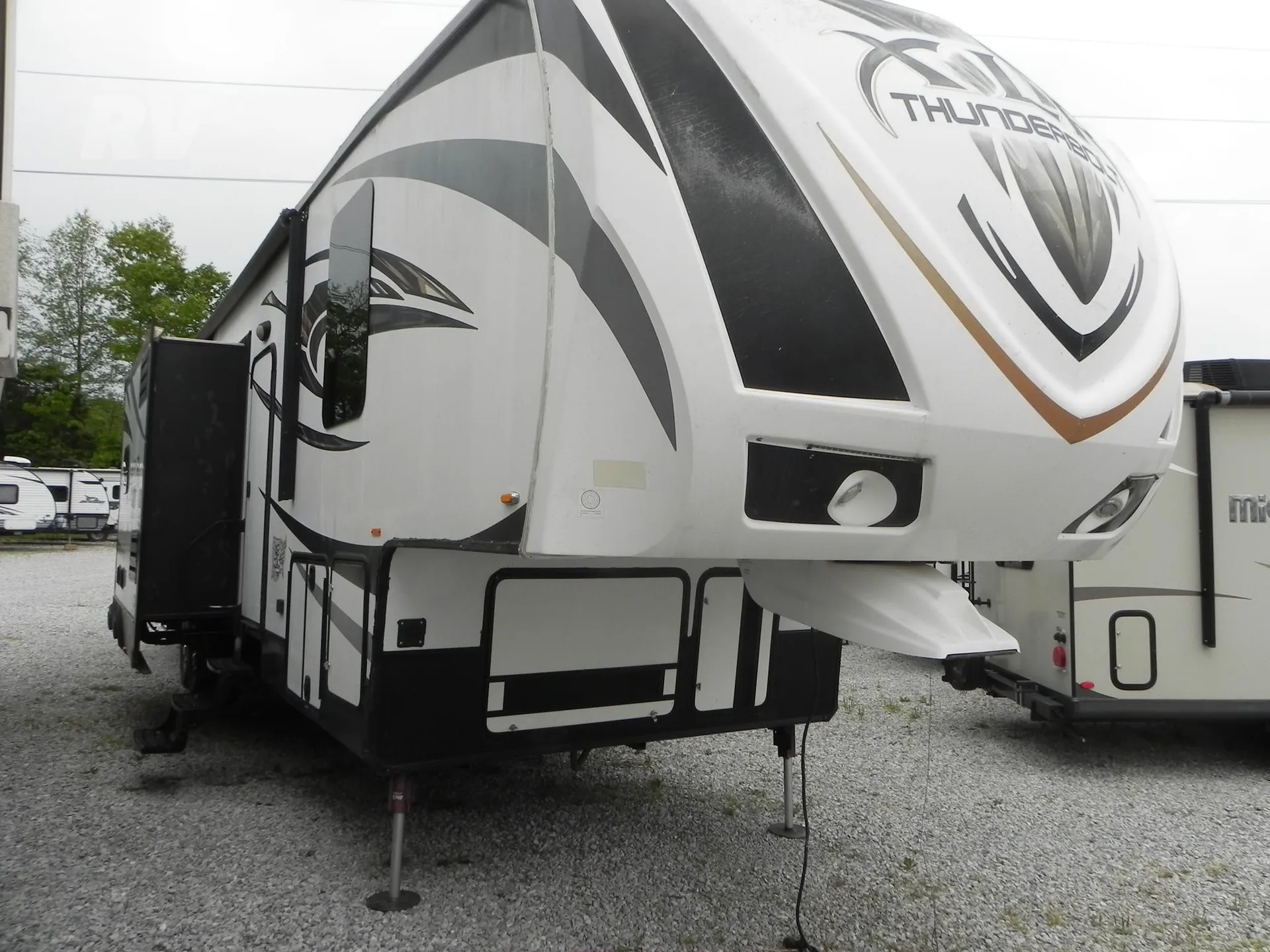 2015 Forest River XLR Thunderbolt 415AMP - Photo 3