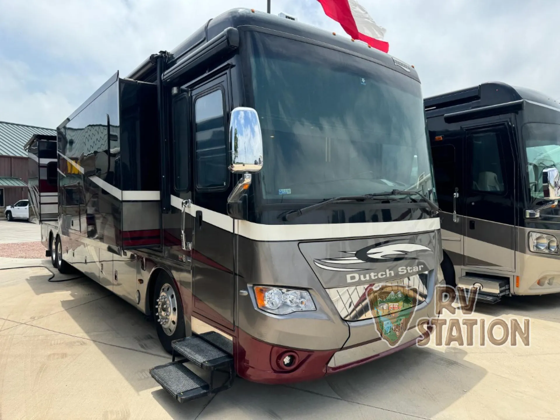 2014 Newmar Dutch Star 4369 - Photo 2