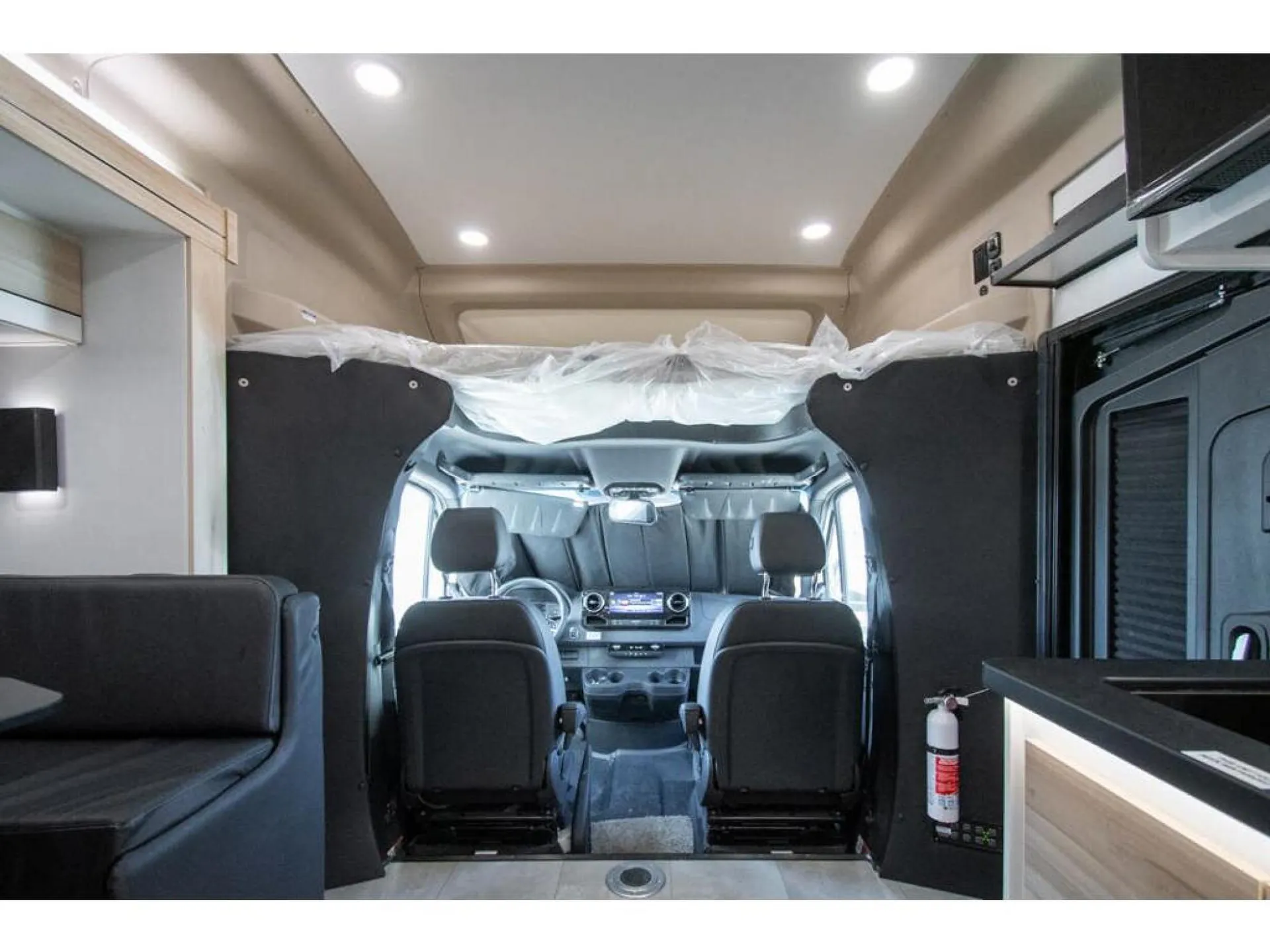 2026 Entegra Coach Qwest 25L - Photo 4