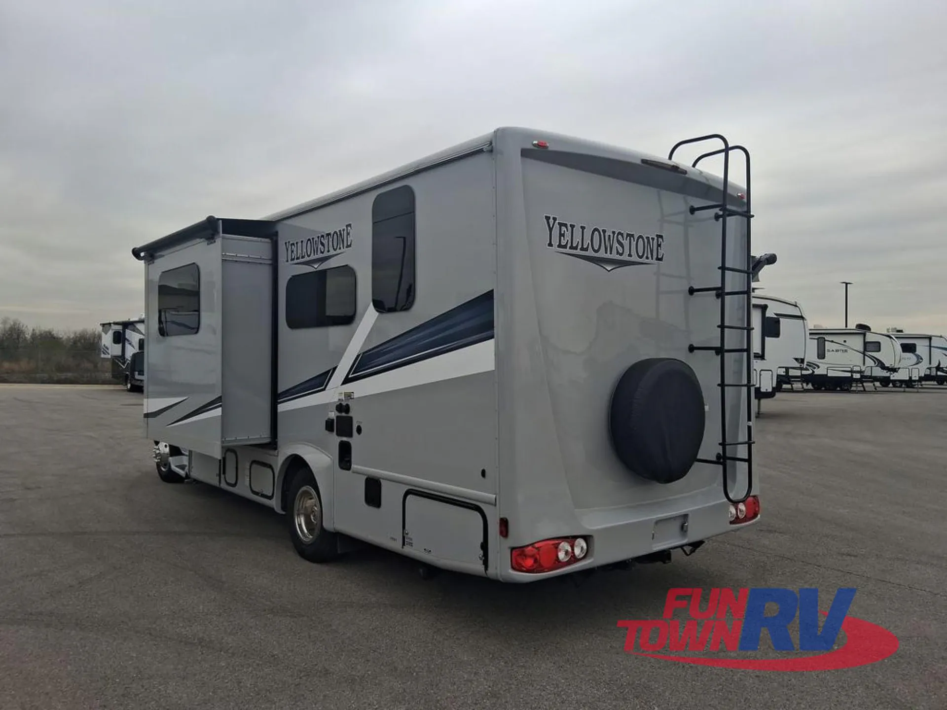 2026 Gulf Stream Yellowstone Cruiser Y5240 - Photo 4