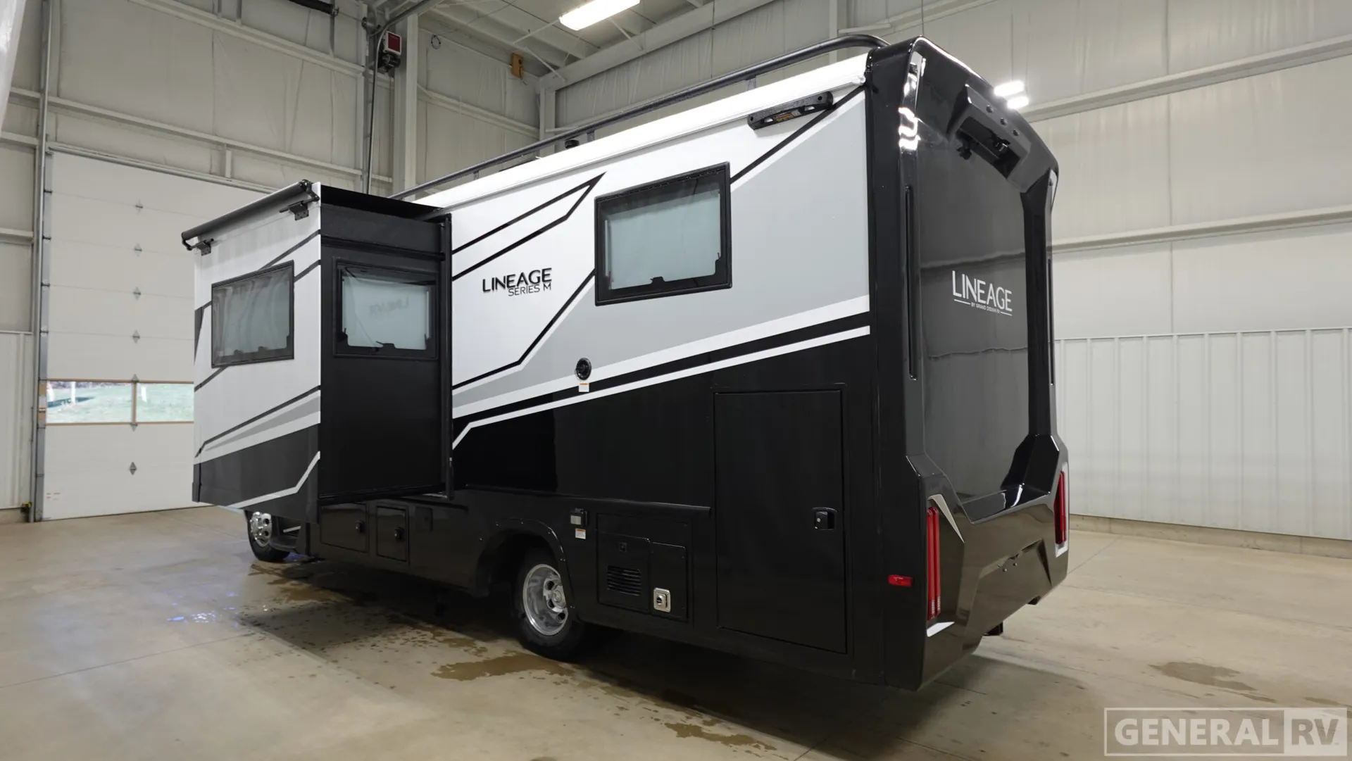 2026 Grand Design Lineage Series M 25TK - Photo 4