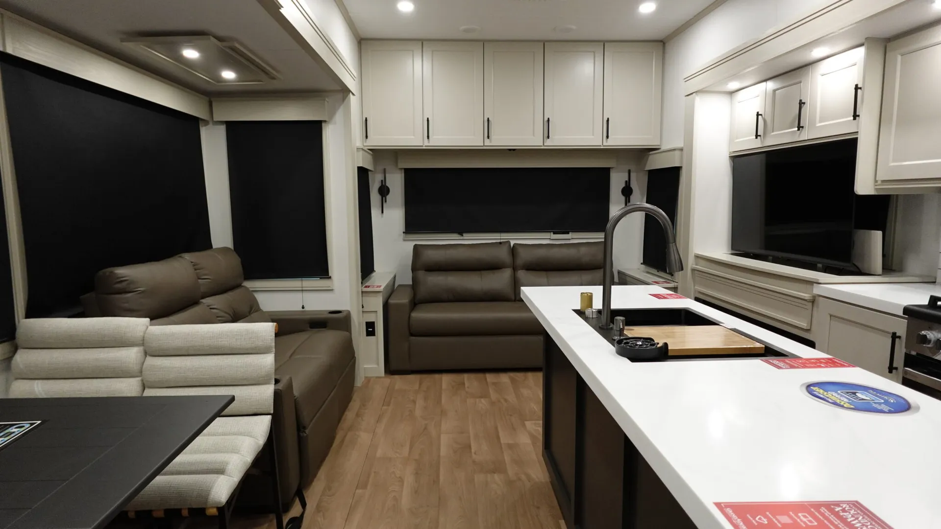2026 Grand Design Solitude 310GK - Photo 3