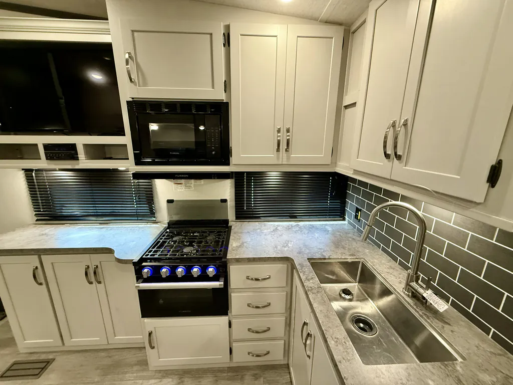 2024 Keystone Cougar Sport 2700BH, Photos photo 5