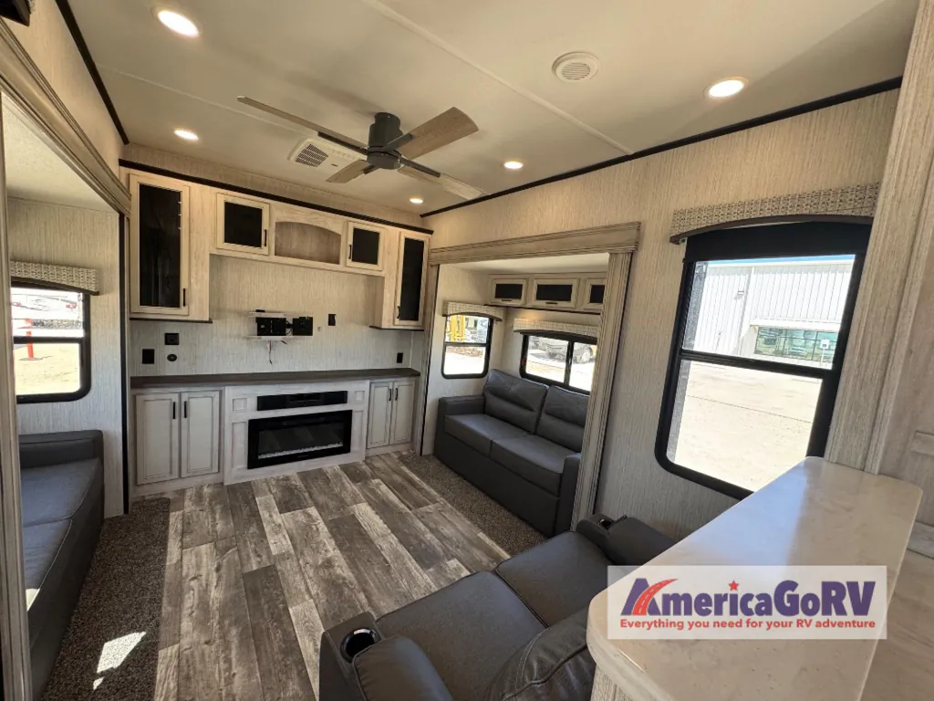 2023 Forest River Sandpiper Destination 403RD, Photos photo 7