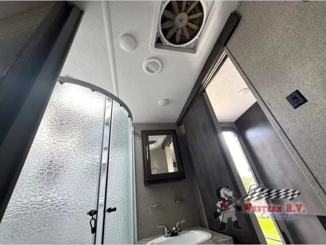 2020 Forest River Rockwood Ultra Lite 2608BS - Photo 3