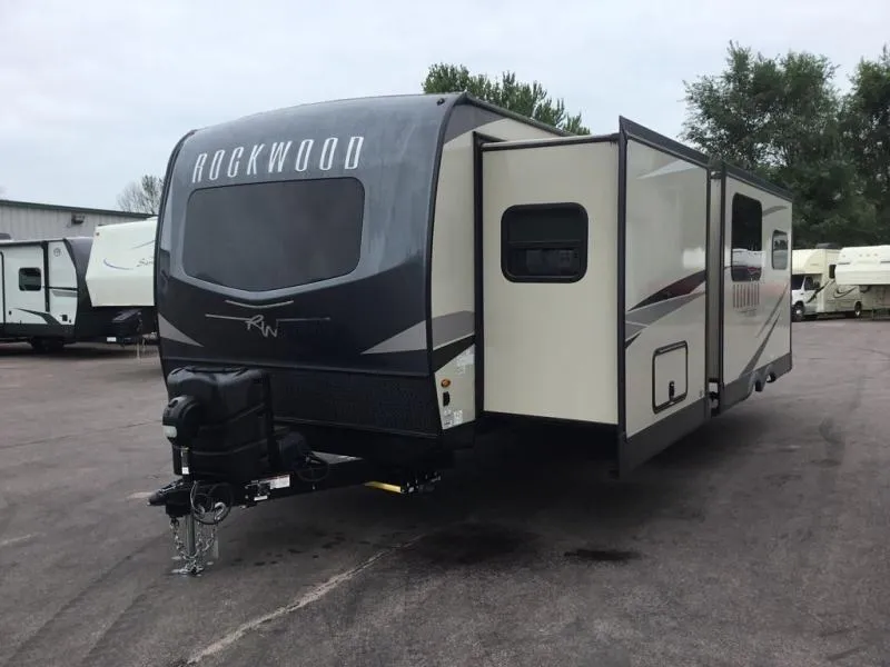 2023 Forest River Rockwood Ultra Lite 2614BS - Photo 3
