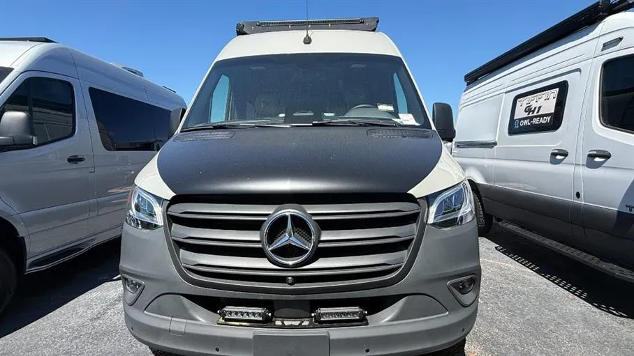 2026 Tiffin Motorhomes GH1 GH1 - Photo 2