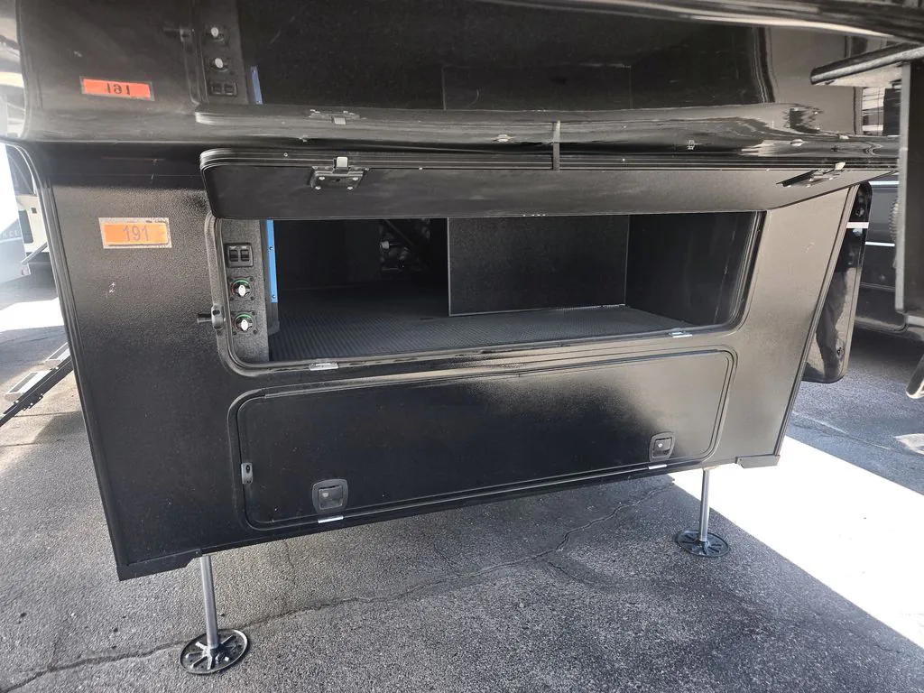 2026 Brinkley Model G 3970, Photos photo 11