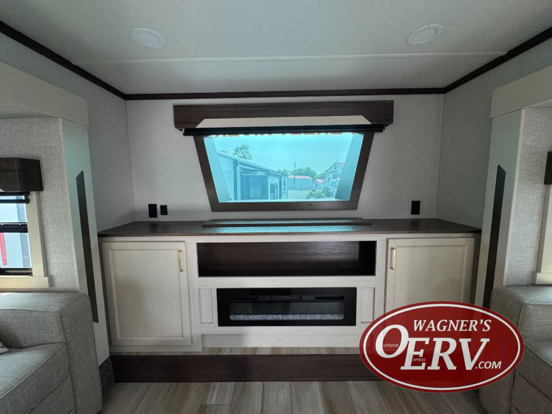 2025 Forest River Cedar Creek 370FL — Photo 5