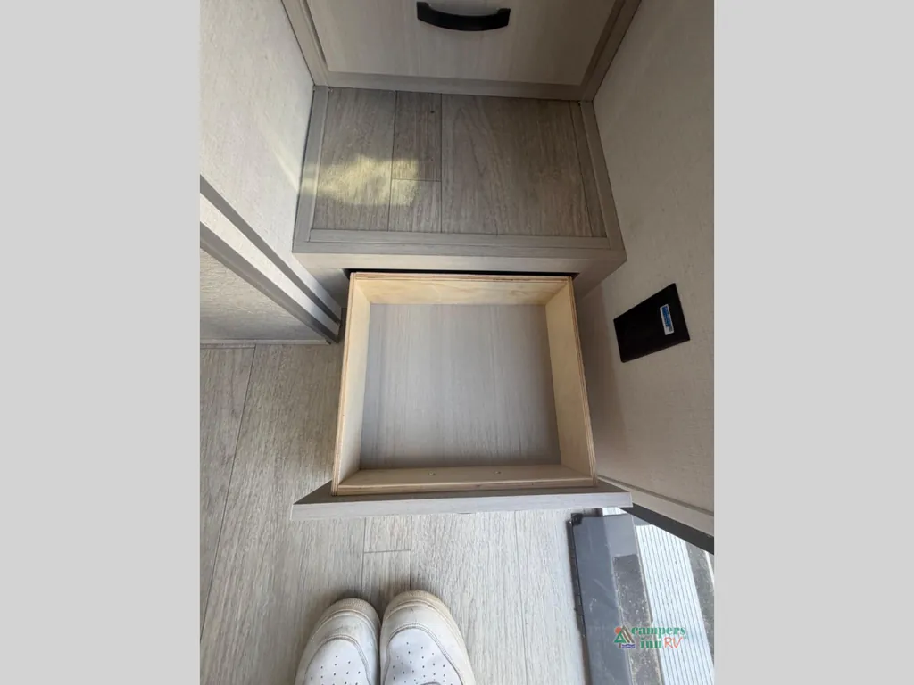 2027 Coachmen Catalina Legacy Edition 333DBDSCK, Photos photo 49