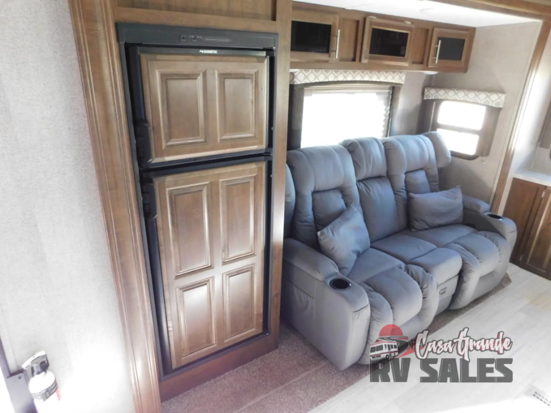 2019 Forest River Flagstaff Super Lite 526RLWS - Photo 4