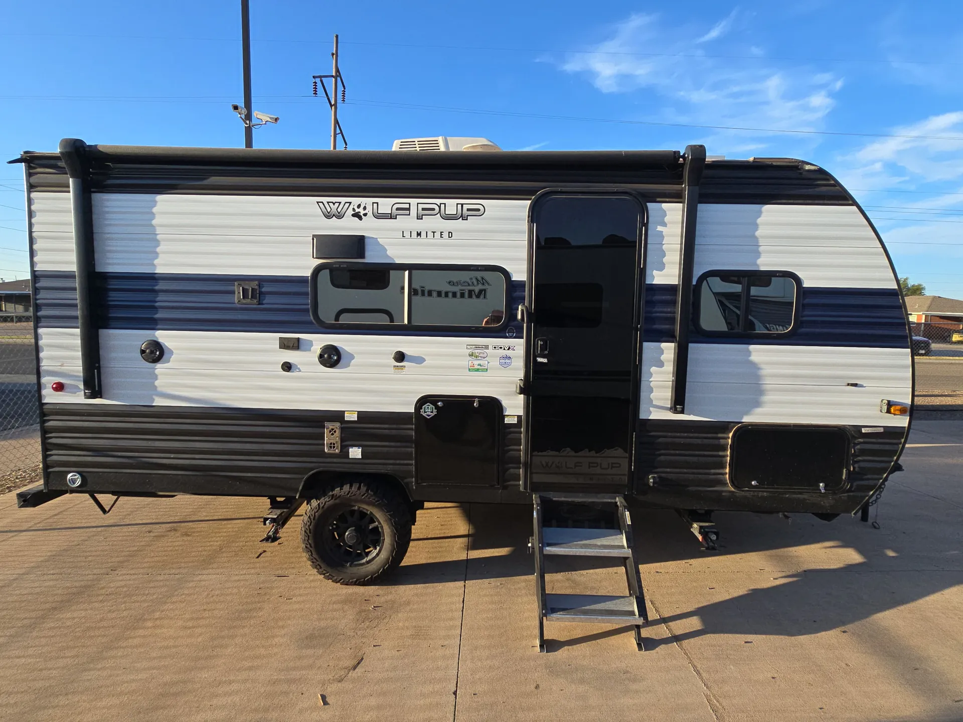 2024 Forest River Cherokee Wolf Pup 16BHSW — campside