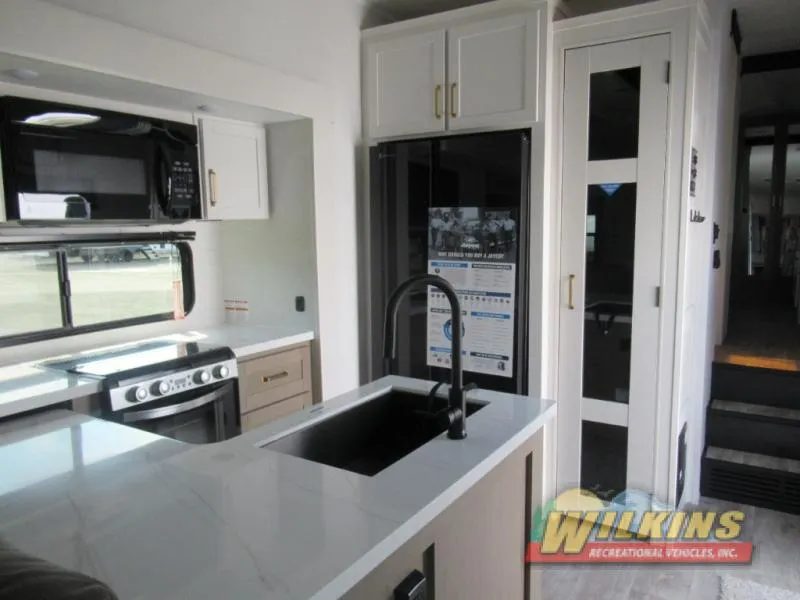 2027 Jayco Eagle 335LSTS - Photo 4