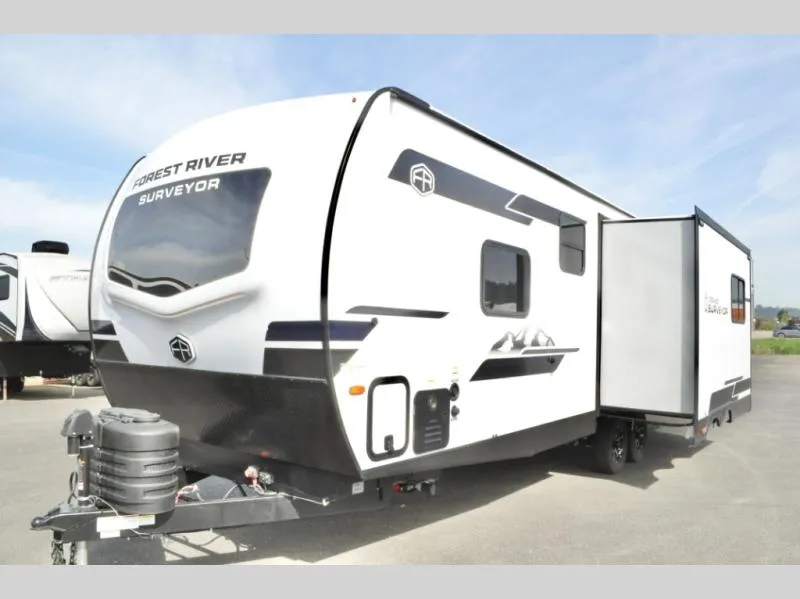 2026 Forest River Grand Surveyor 253RLS - Photo 3