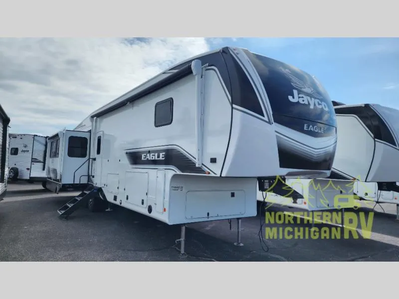 2026 Jayco Eagle 355MBQS - Photo 2