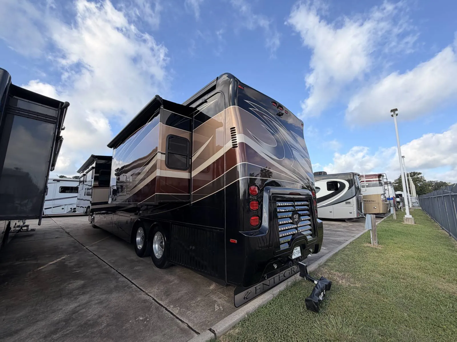 2014 Entegra Coach Anthem 44SL - Photo 3
