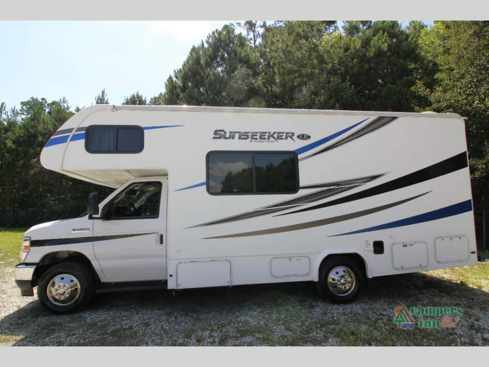 2021 Forest River Sunseeker LE 2350SLE - Photo 2