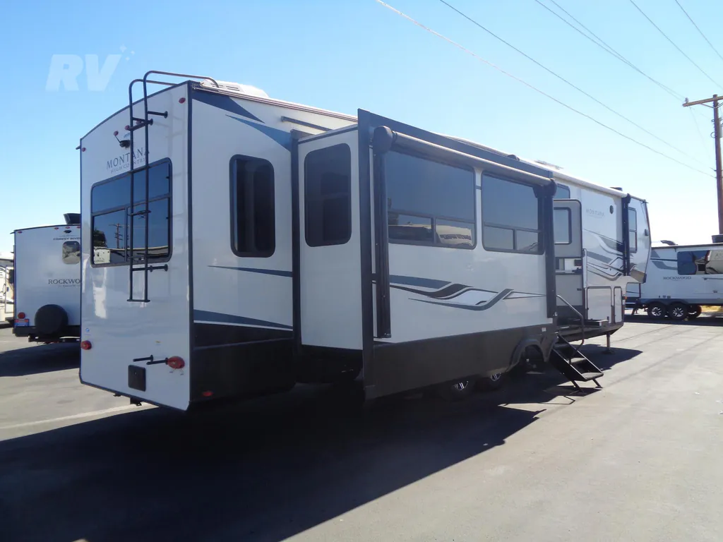 2023 Keystone Montana High Country 385BR, Photos photo 19