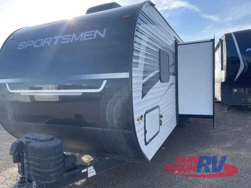 2026 KZ Sportsmen SE 301DBSE - Photo 3