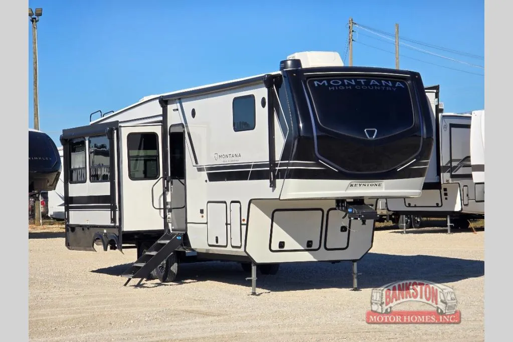 2026 Keystone Montana High Country 295RL - Photo 2