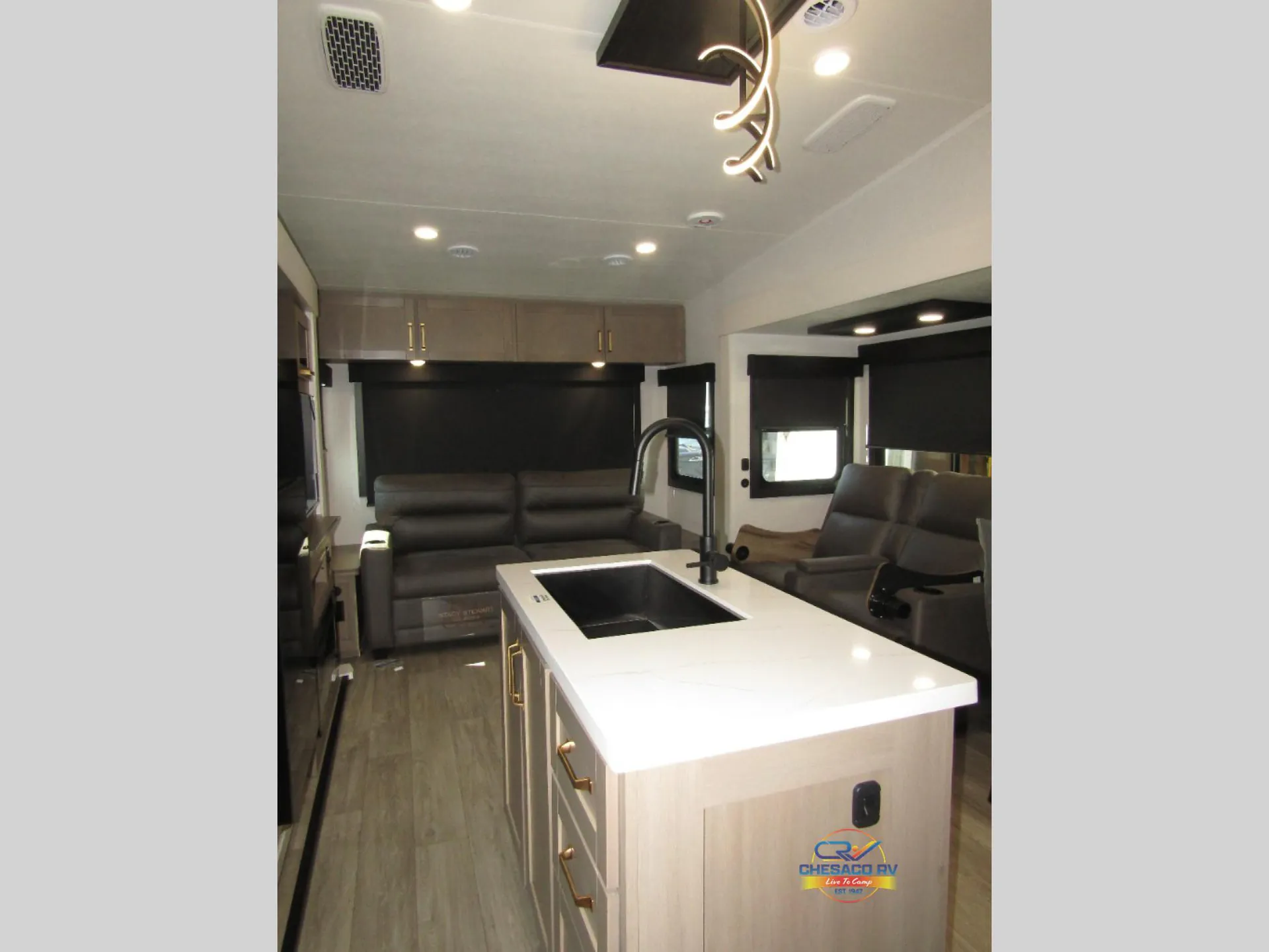 2027 Jayco Eagle 28RLT - Photo 3