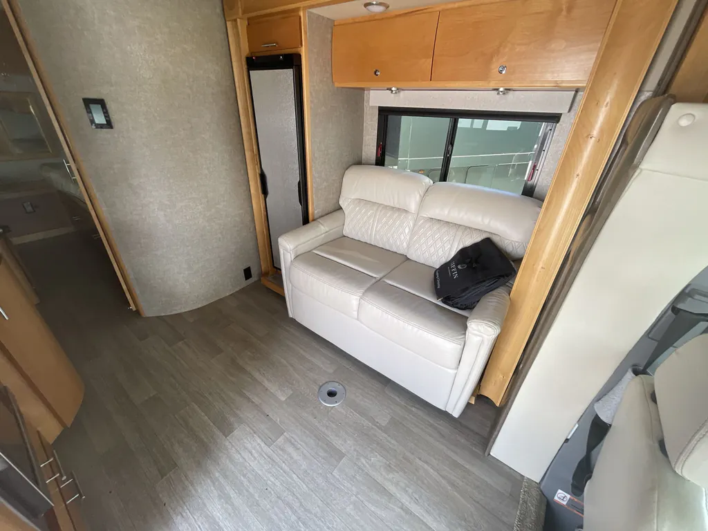 2018 Tiffin Wayfarer 24 TW, Photos photo 10