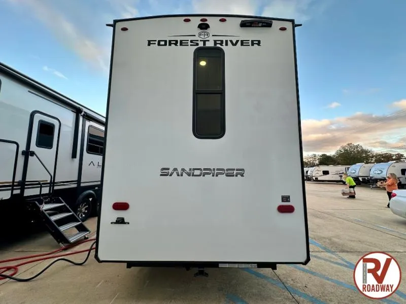 2026 Forest River Sandpiper 3710HBFB - Photo 4