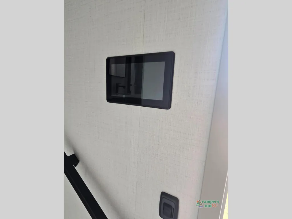 2026 Brinkley Model G 4100, Photos photo 17