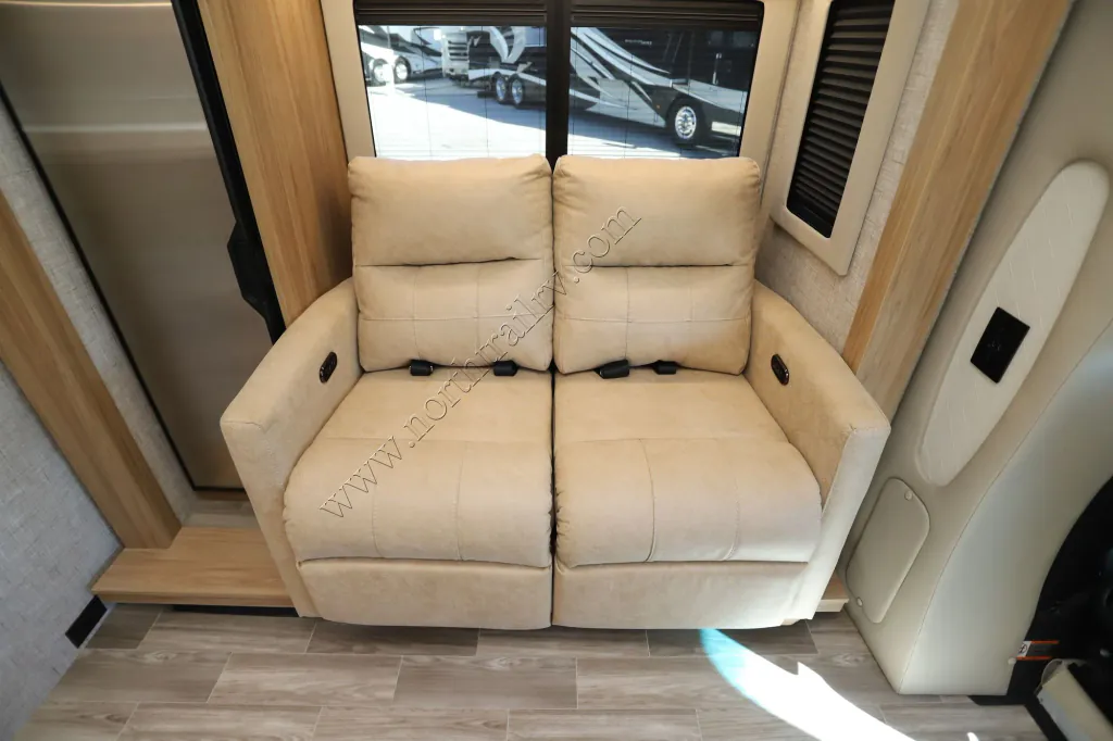 2026 Tiffin Wayfarer 25 XLW, Photos photo 12