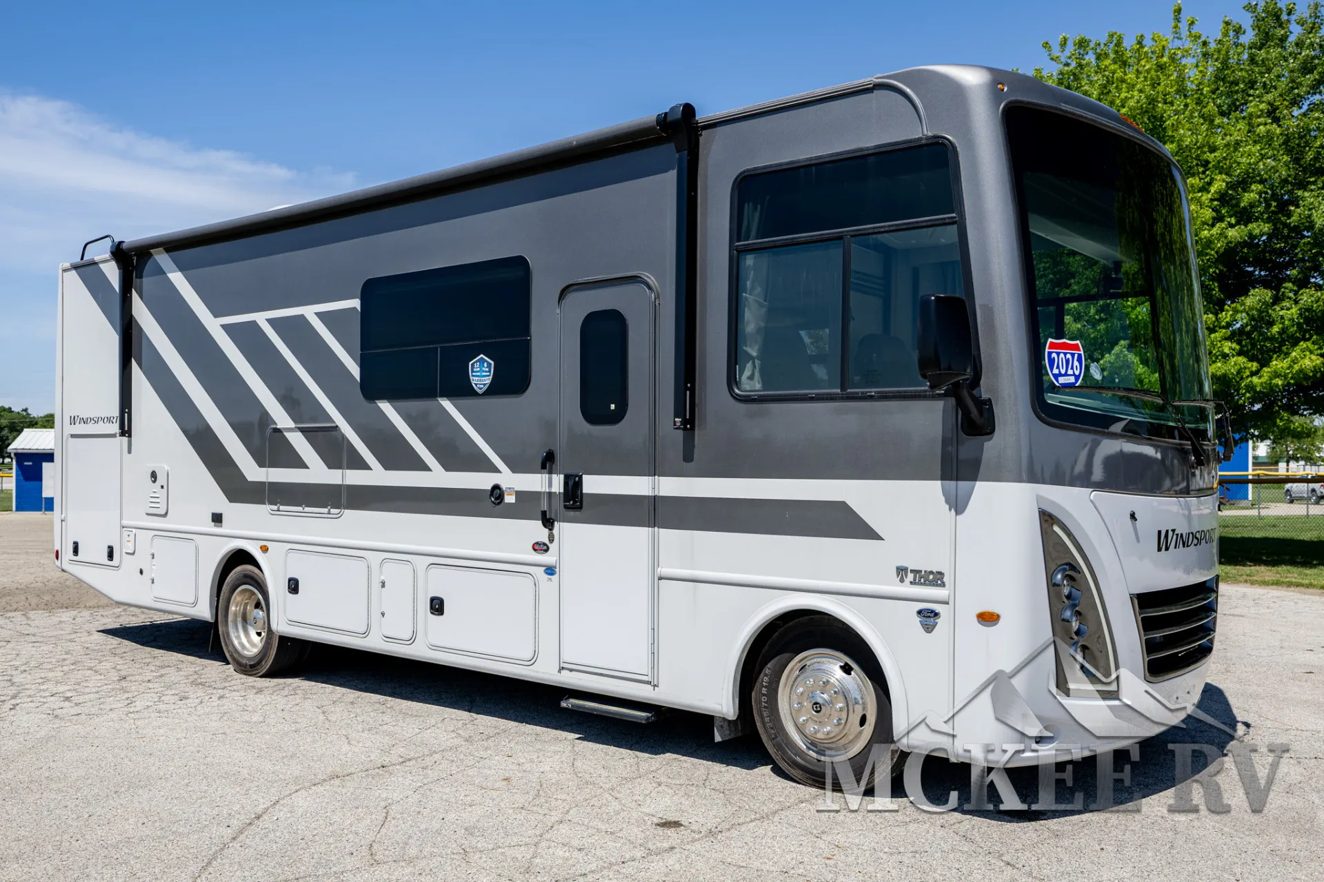 2026 Thor Motor Coach Windsport 29L - Photo 2