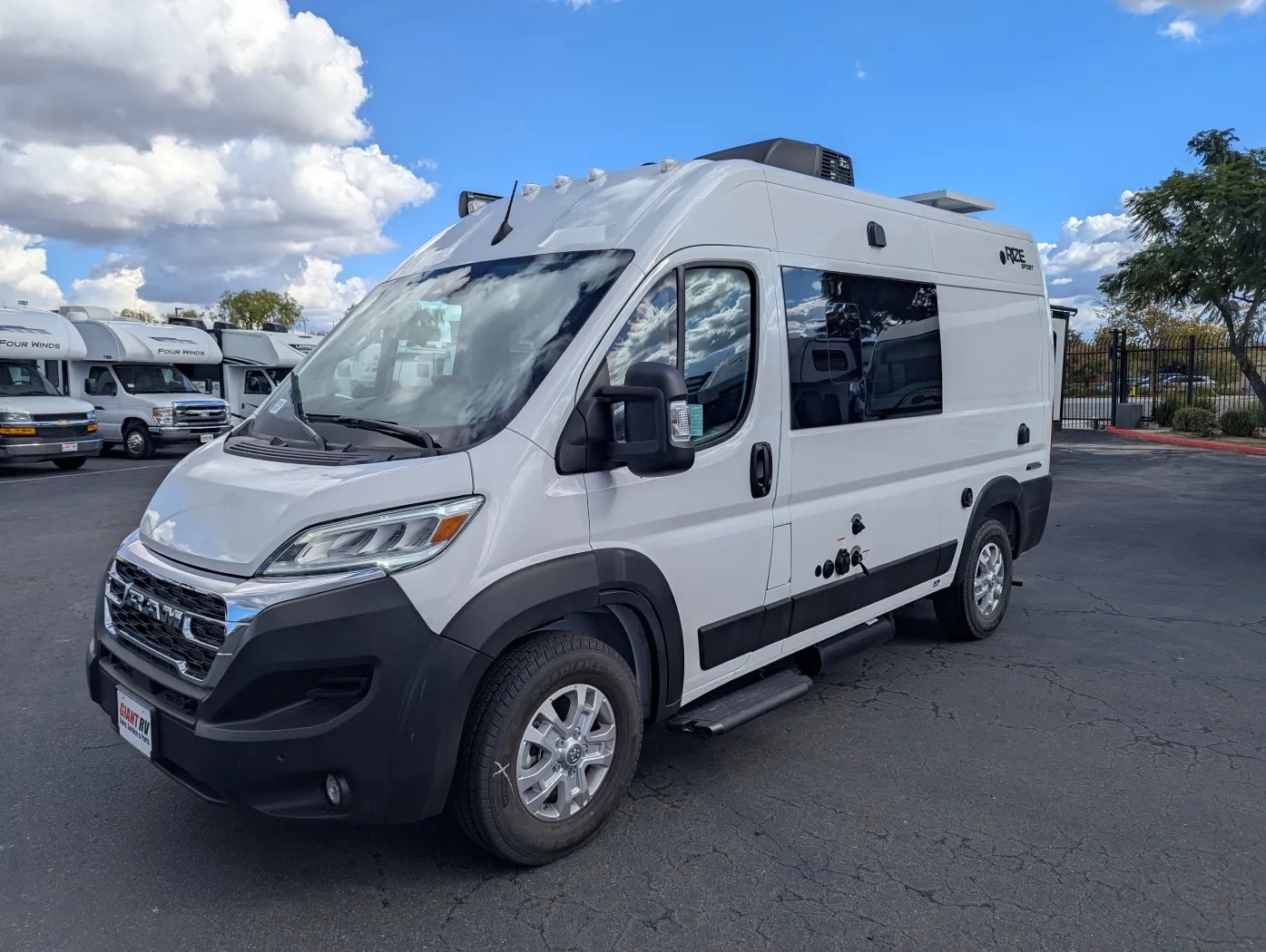 2026 Thor Motor Coach Rize 18G - Photo 4