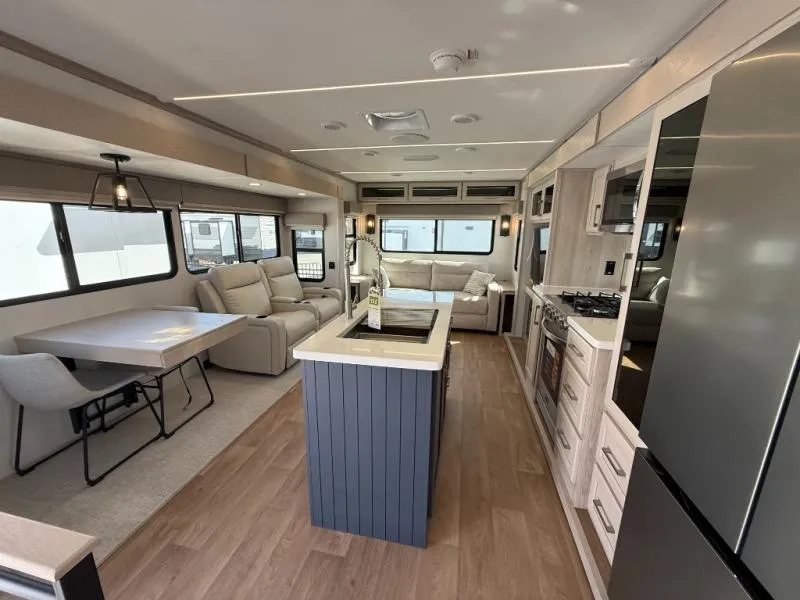 2026 Palomino Grand Mesa 393RL - Photo 2