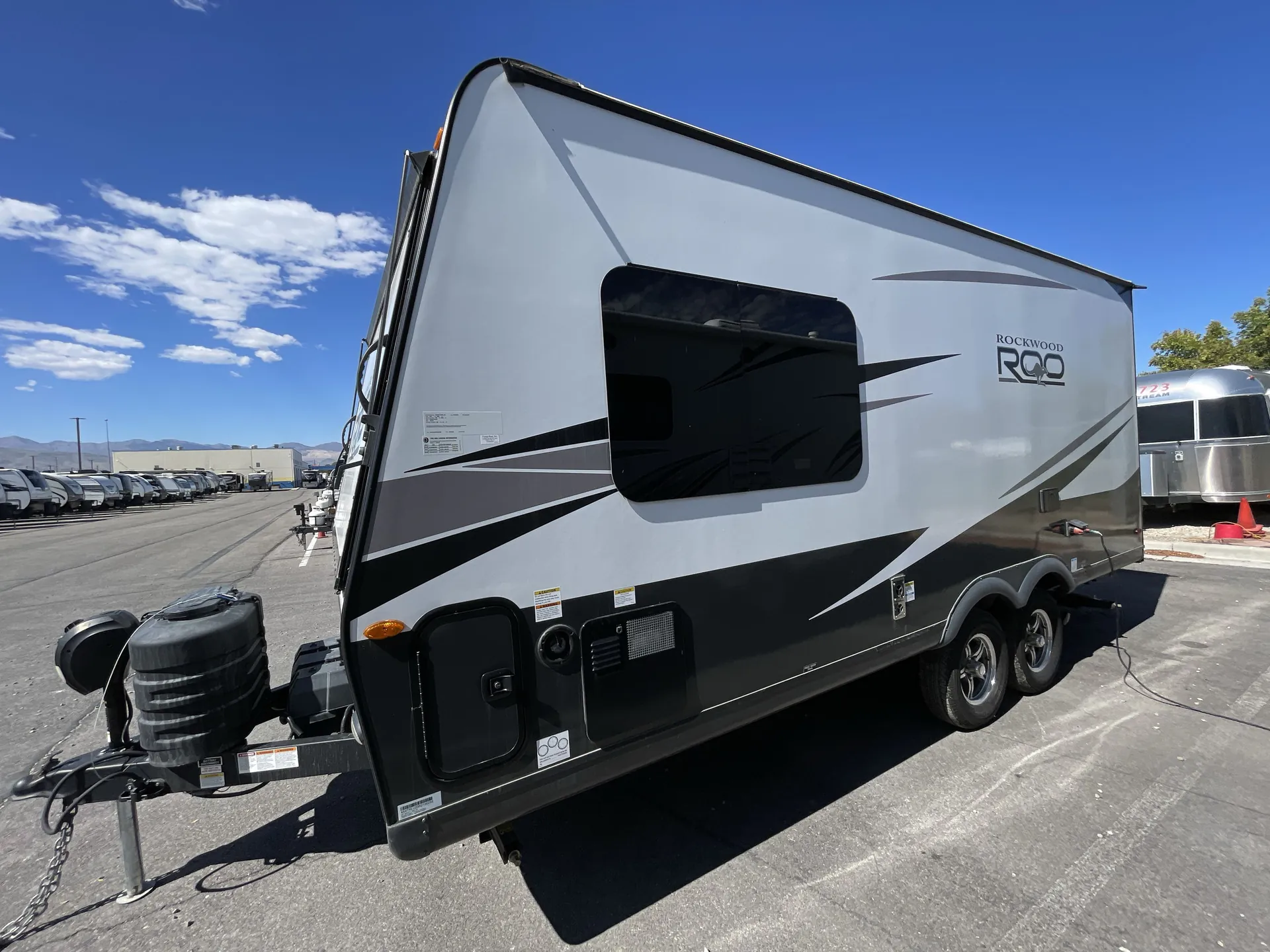 2024 Forest River Rockwood Roo 19 — off campside