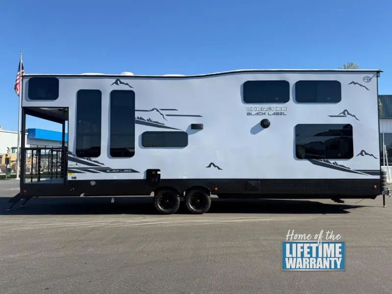 2025 Forest River Cherokee Timberwolf Black Label 20OGBL - Photo 2