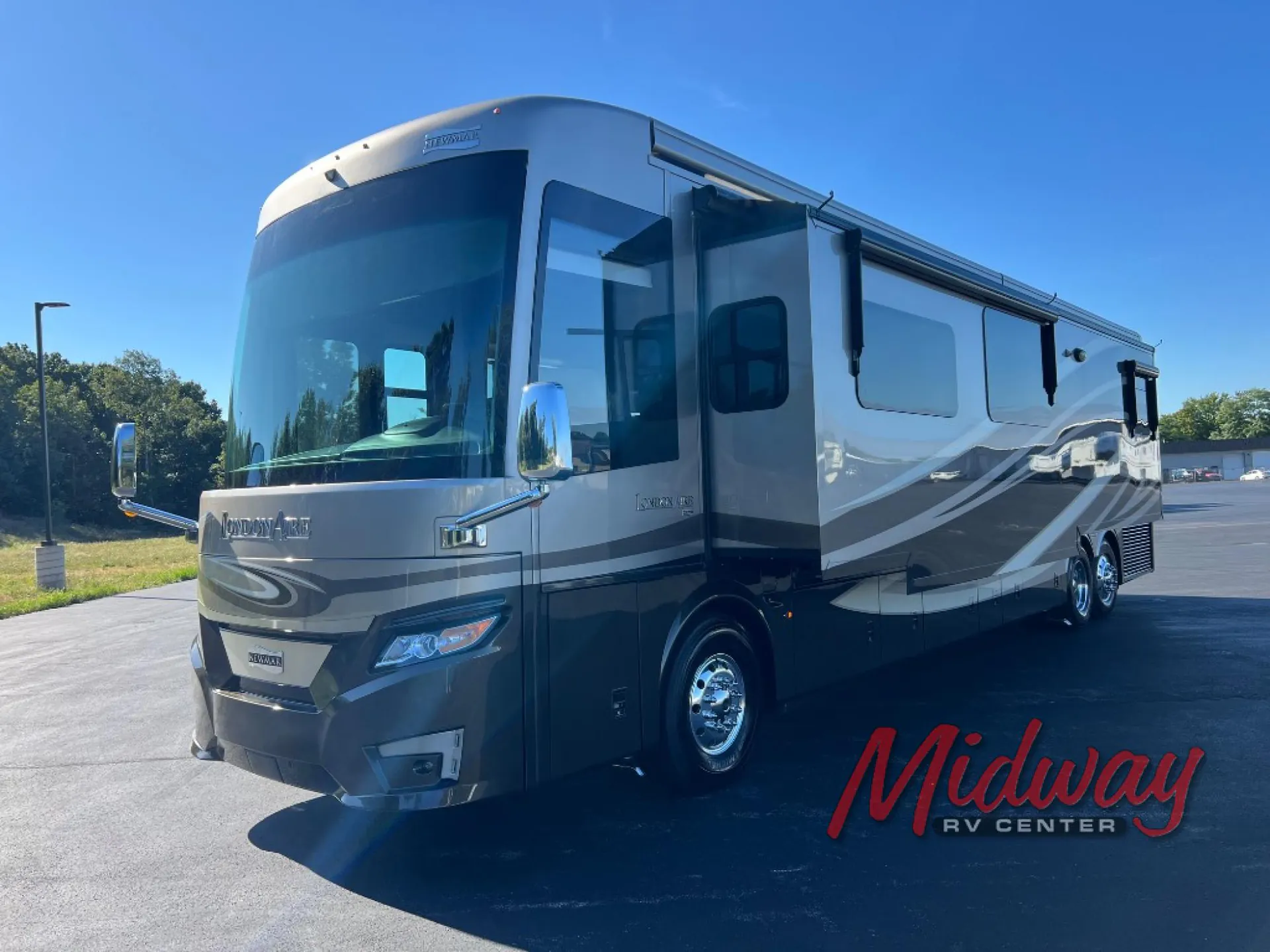 2019 Newmar London Aire 4551 - Photo 3