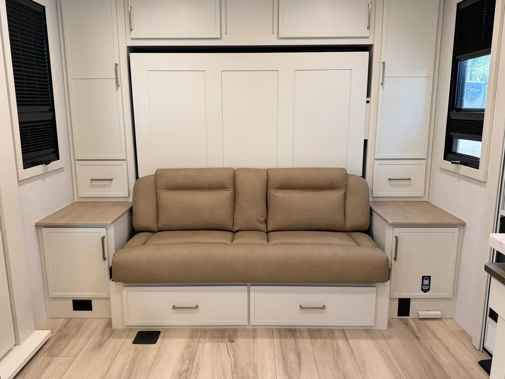 2026 Brinkley Model Ix 20X, Photos photo 11